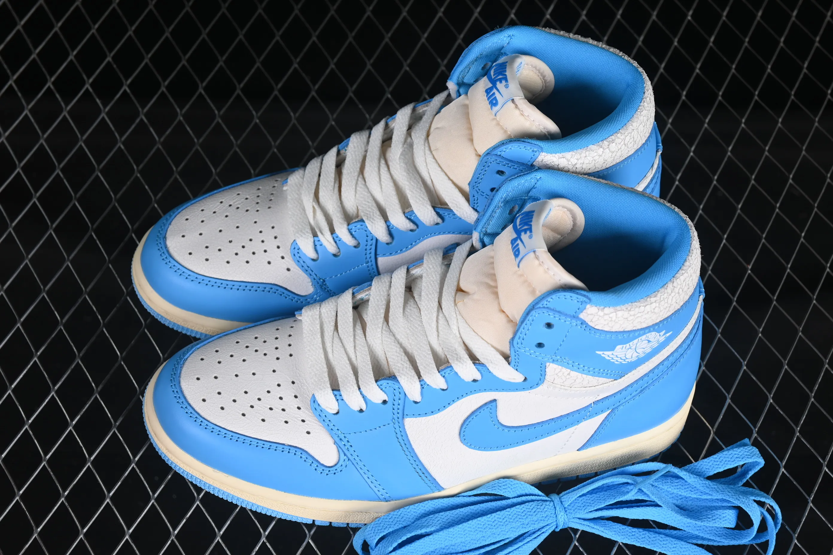 All categories Air Jordan Jordan series basketball shoes Air Jordan 1 High Air Jordan 1 High OG "UNC Reimagined" AJ1 Joe 1 distressed North Carolina blue DZ5485-402